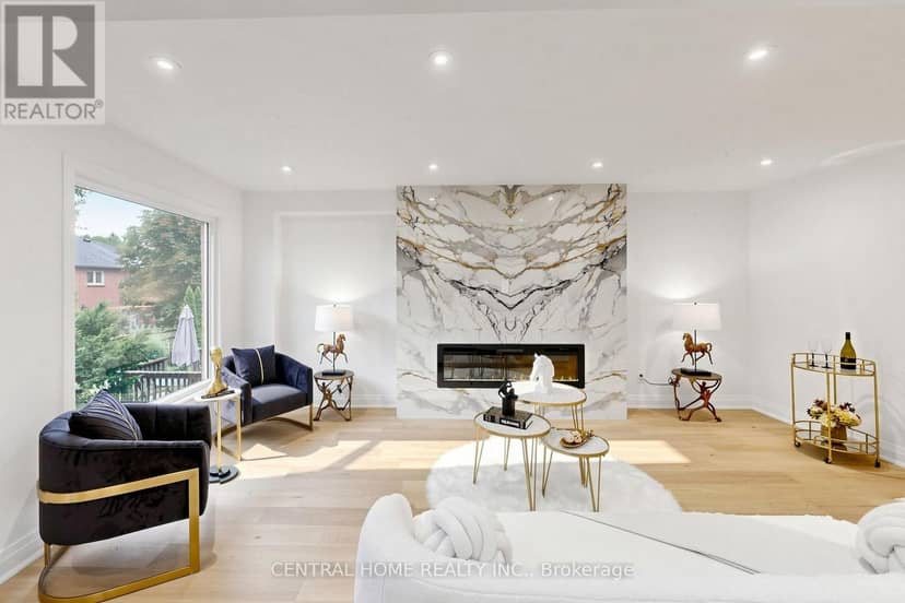 15 Closs Square — photo 13 of 40