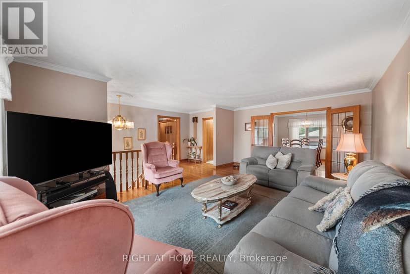 592 Taunton Road W — photo 6 of 40
