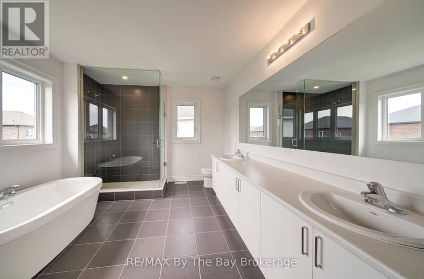 19 Amber Drive — photo 16 of 35