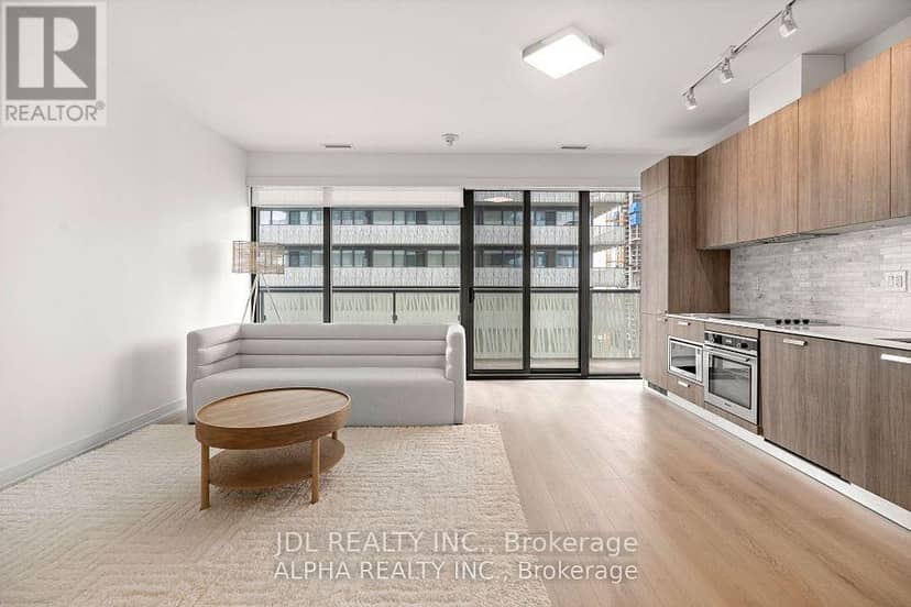 4307 - 50 Charles St East Street — photo 5 of 17