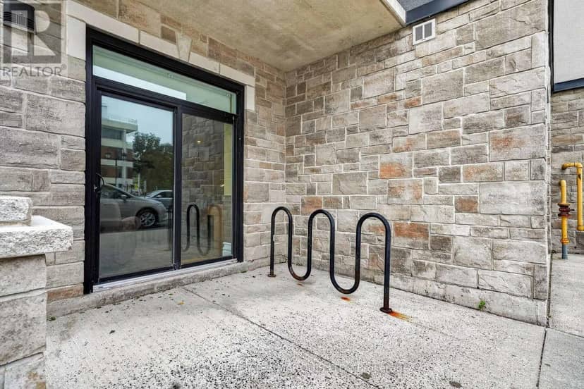200 - 108 Second Street E — photo 5 of 31