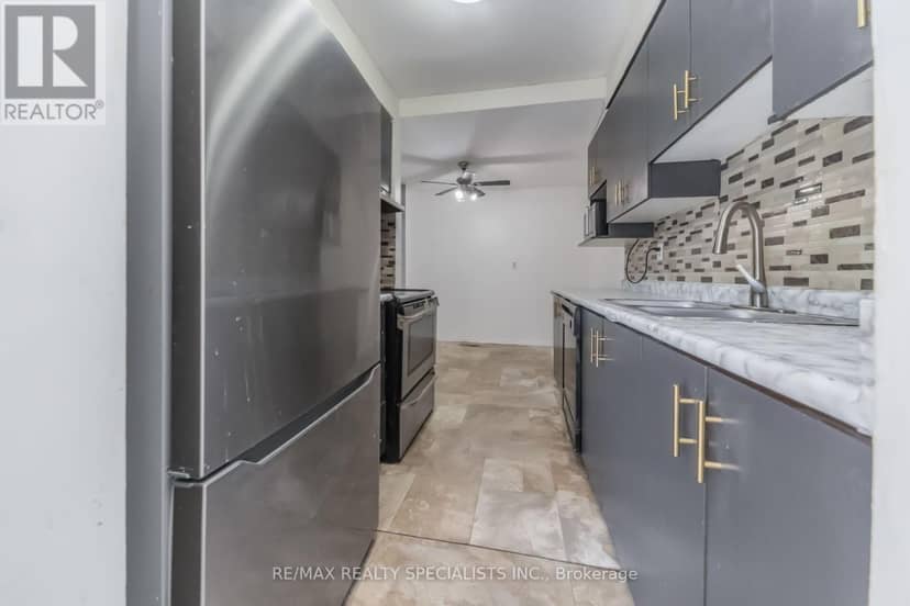 33 Greenwich Circle — photo 11 of 40