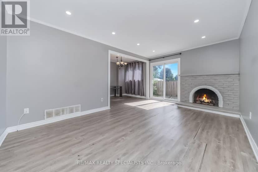33 Greenwich Circle, Brampton, photo 4