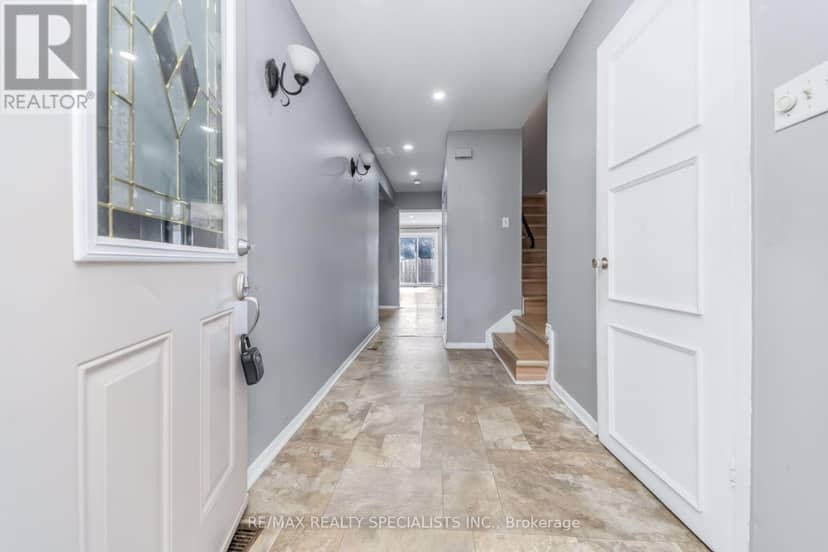 33 Greenwich Circle — photo 19 of 40