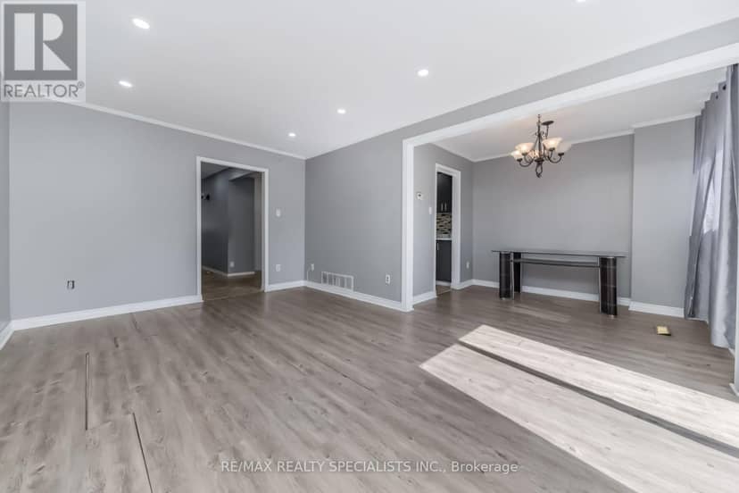 33 Greenwich Circle, Brampton, photo 6