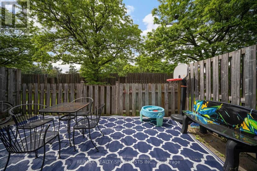 20 Enmount Drive — photo 39 of 40