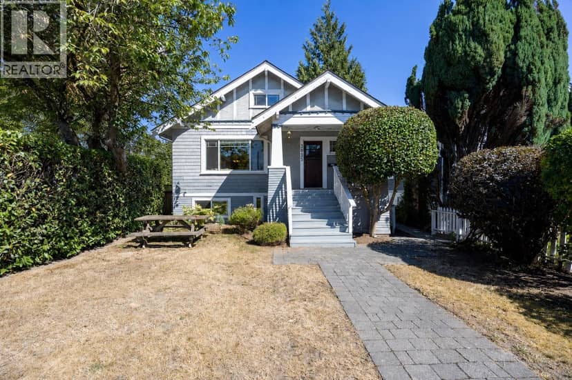 3035 W 5TH AVENUE, Vancouver