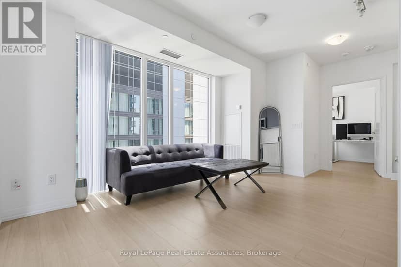2403 - 8 Widmer Street — photo 8 of 24