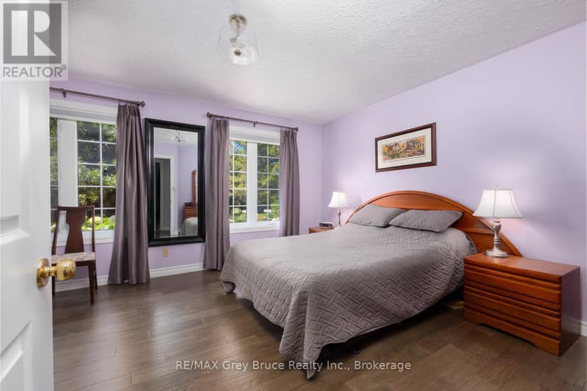 358 Huron Road — photo 18 of 40