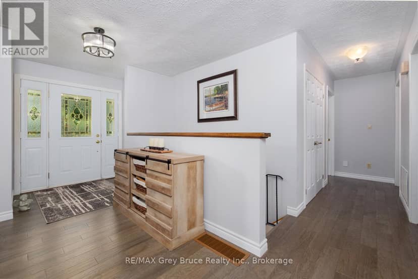 358 Huron Road — photo 33 of 40