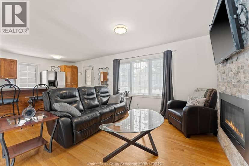 1042 Edward — photo 8 of 24