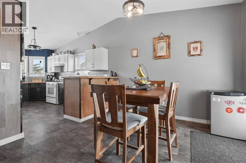 609 Maple Place, Picture Butte, photo 7