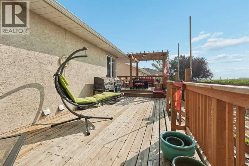 609 Maple Place — photo 34 of 40