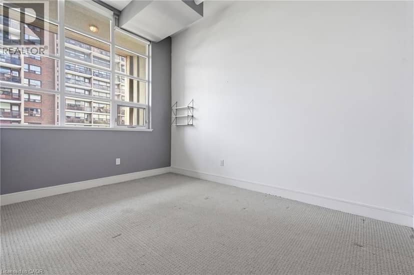 112 BENTON Street Unit# 417 — photo 6 of 38
