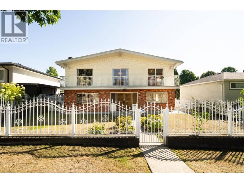 4264 PARKER STREET, Burnaby