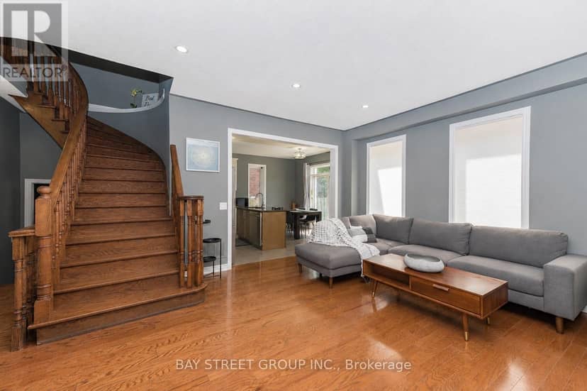 116 Winterberry Boulevard — photo 9 of 40