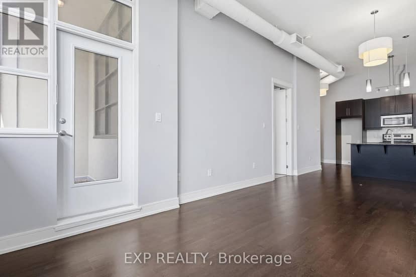 417 - 112 Benton Street — photo 15 of 31