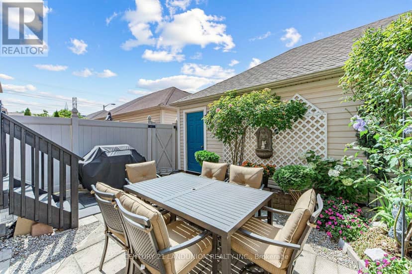 28 Herzberg Gardens — photo 39 of 40