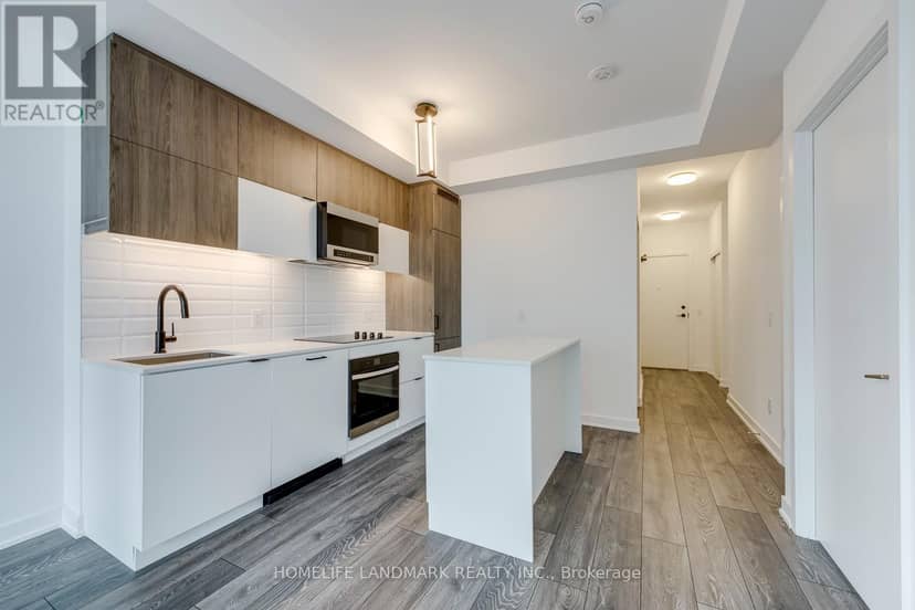 307 - 8888 Yonge Street — photo 11 of 32
