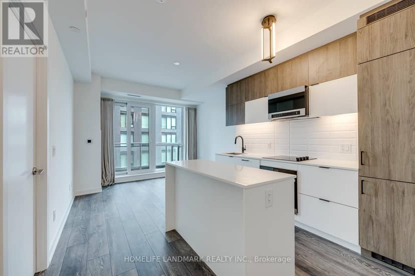 307 - 8888 Yonge Street — photo 14 of 32