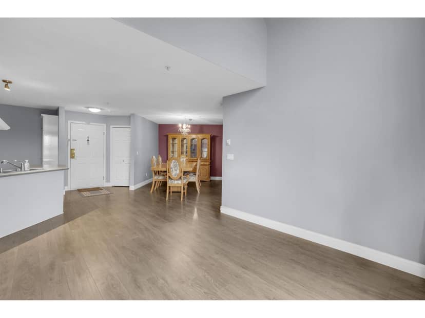 402 12125 75A AVENUE, Surrey, photo 5