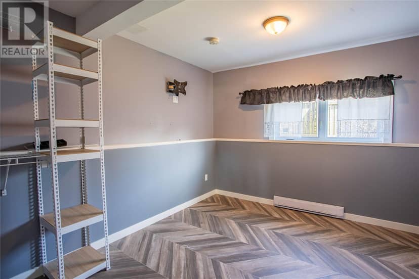 22 Irving Drive — photo 28 of 40