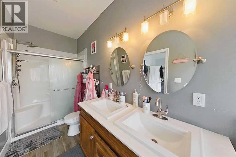 2704 Blueberry Street — photo 17 of 40