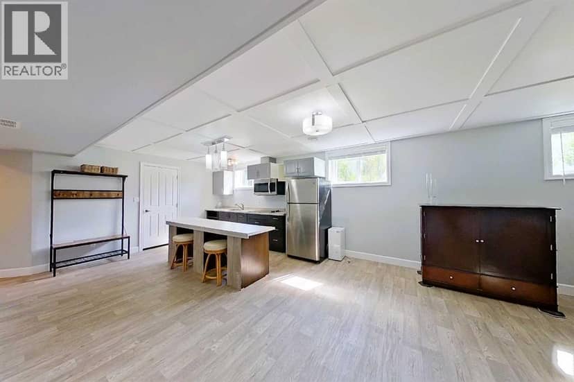 2704 Blueberry Street — photo 27 of 40