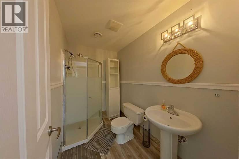 2704 Blueberry Street — photo 30 of 40