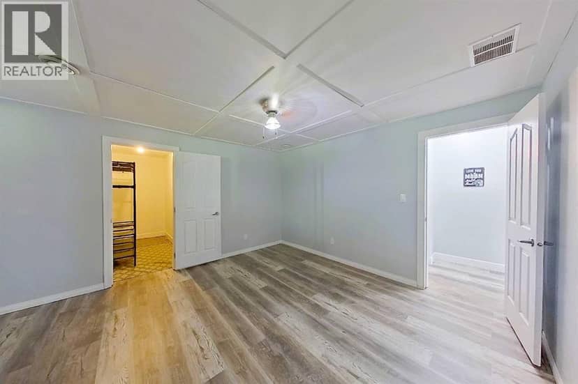 2704 Blueberry Street — photo 31 of 40