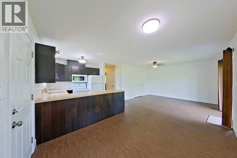 2704 Blueberry Street — photo 34 of 40