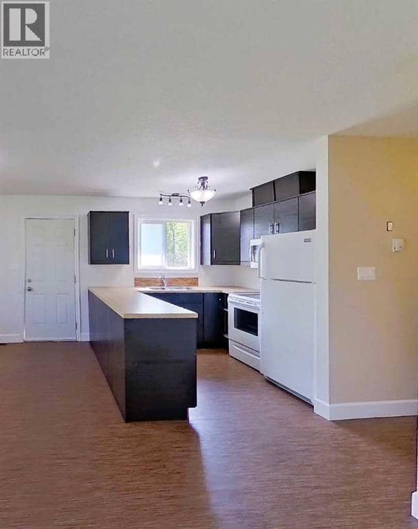 2704 Blueberry Street — photo 35 of 40