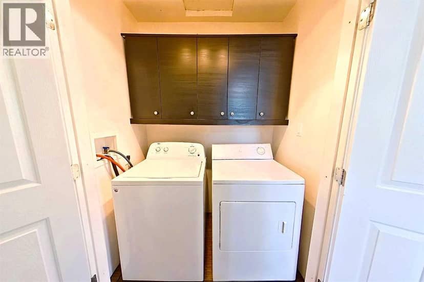 2704 Blueberry Street — photo 36 of 40
