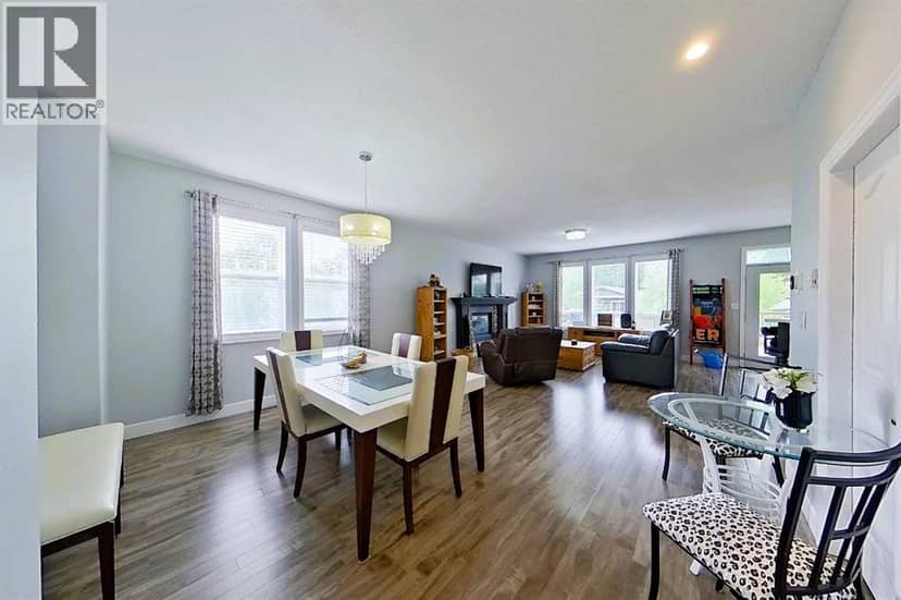 2704 Blueberry Street, Wabasca, photo 4