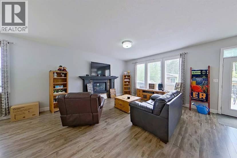 2704 Blueberry Street, Wabasca, photo 5