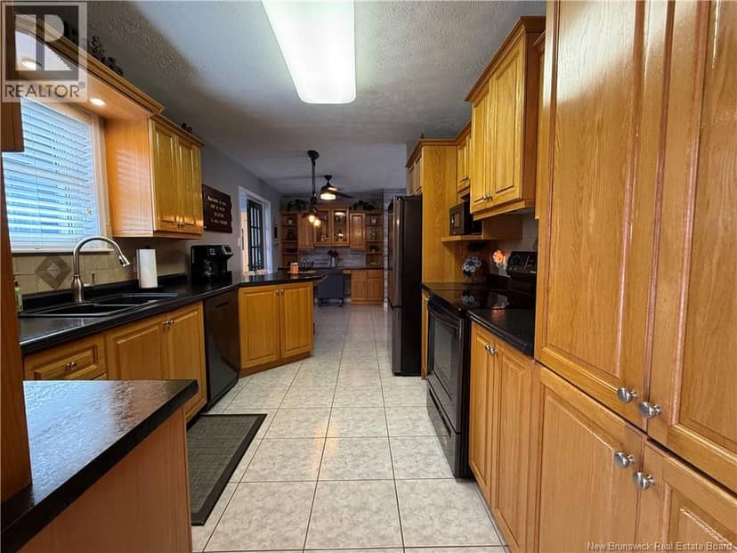 265 Caswell Street — photo 17 of 40