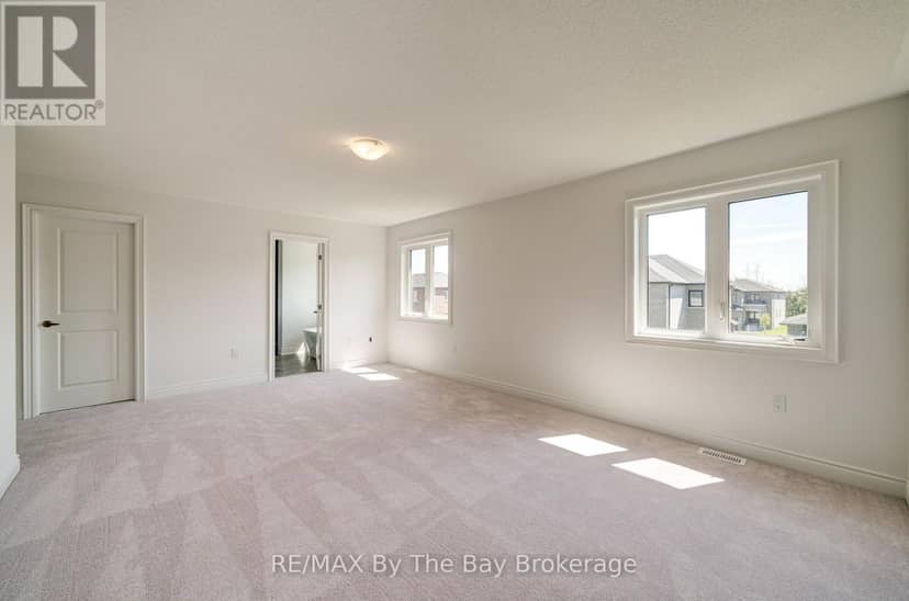 25 Amber Drive — photo 20 of 34