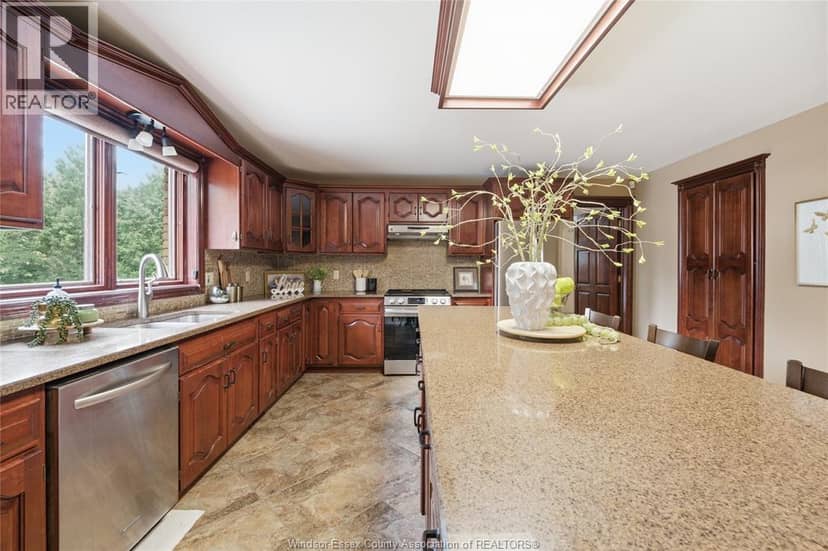 2073 Lesperance ROAD, Tecumseh, photo 8
