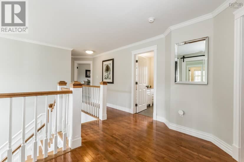 35 Acadia Drive, MacDougall Heights — photo 18 of 40