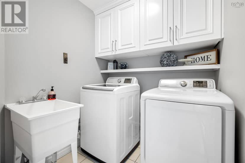35 Acadia Drive, MacDougall Heights — photo 29 of 40
