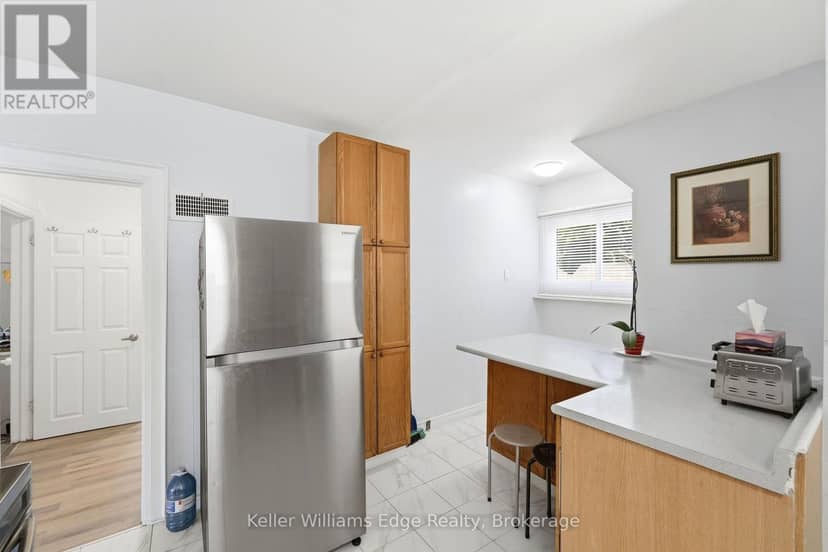 4104 Broughton Avenue — photo 9 of 30