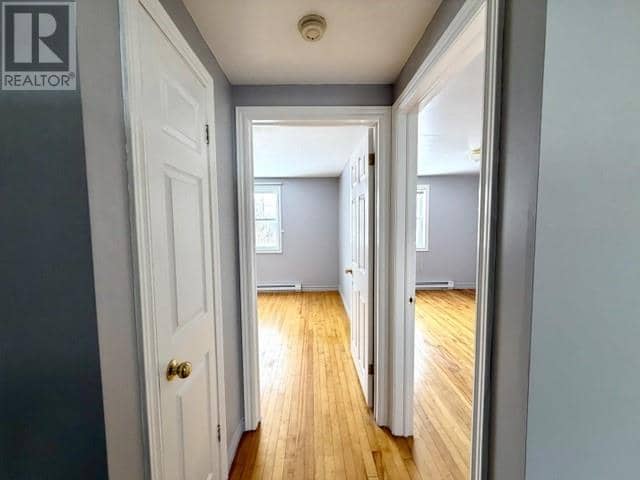 42 Hillview Avenue — photo 14 of 28