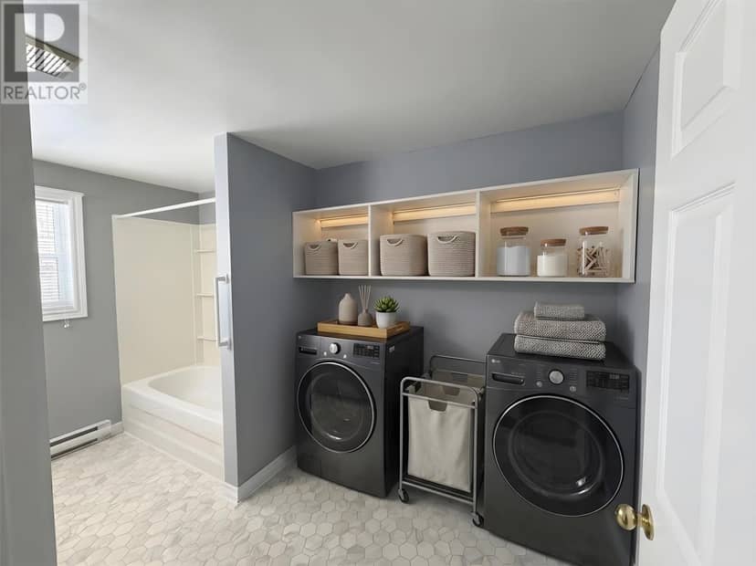 42 Hillview Avenue — photo 8 of 28