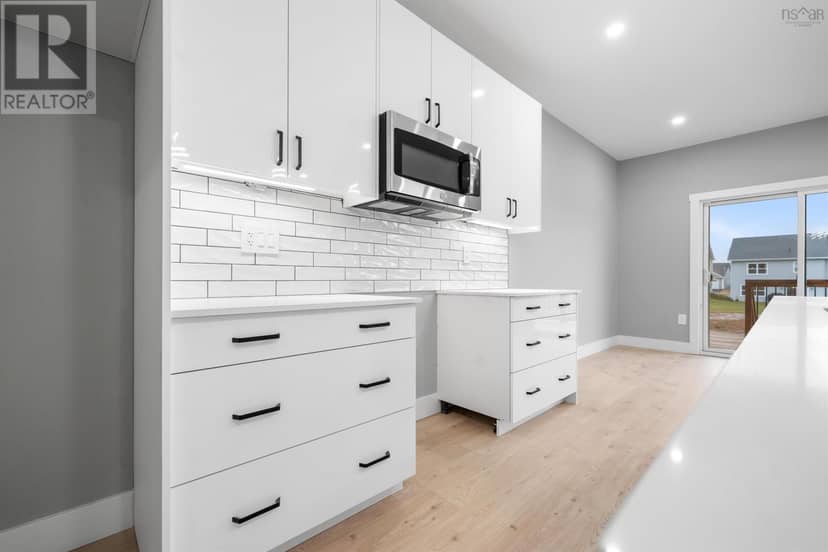 32 Brianna Drive — photo 4 of 39