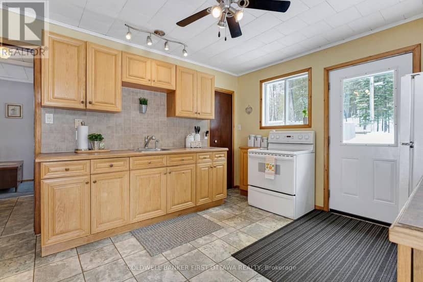 214 Parsons Way — photo 14 of 33
