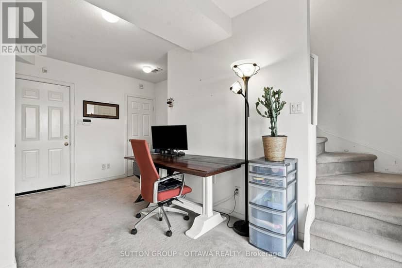 22 Manhattan Crescent — photo 22 of 29