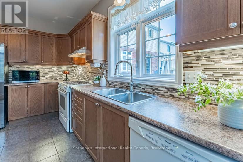 12 Bousfield Court — photo 17 of 40