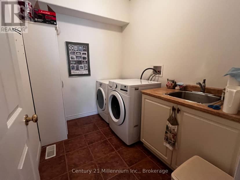 1 Barr Street — photo 14 of 18
