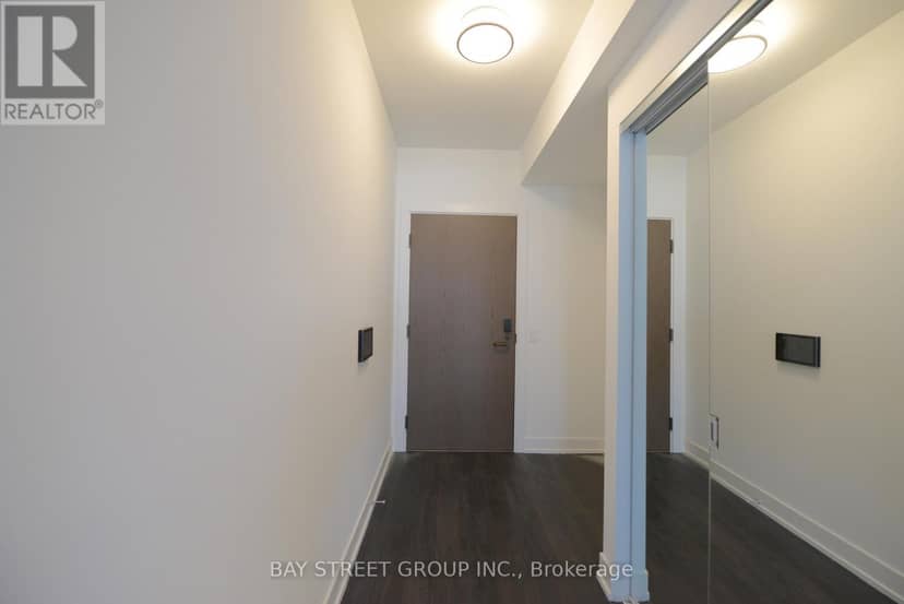 2802 - 30 Inn On The Park Drive — photo 5 of 15