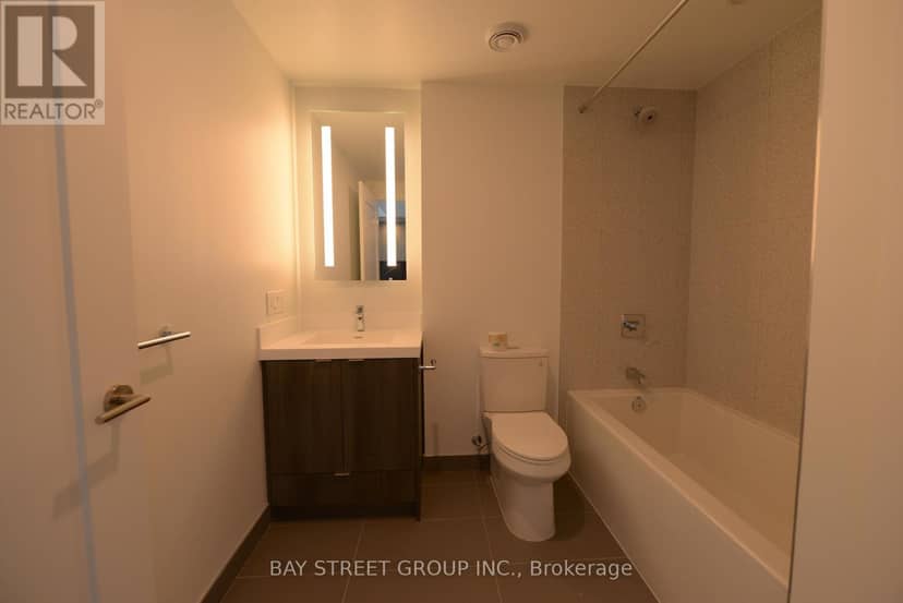 2802 - 30 Inn On The Park Drive — photo 7 of 15